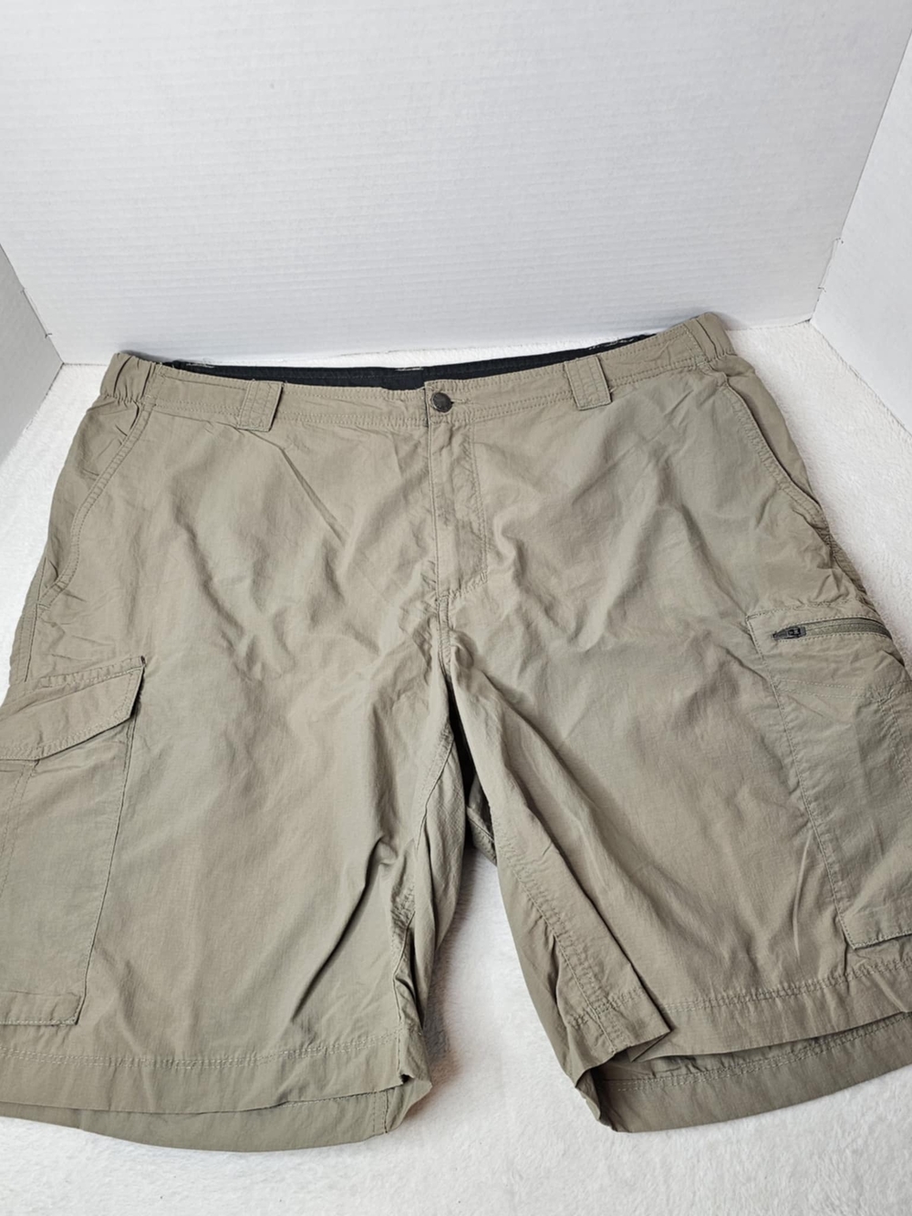 Columbia Men's Cargo Shorts - Khaki Green